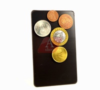 Гибкая двухсторонняя магнитная монетница (малая - 9,7 х 6 см) Гибкая двухсторонняя магнитная монетница (малая - 9,7 х 6 см)