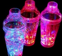 Стакан-шейкер с подсветкой для коктейля Flash Shaiker (Флеш Шейкер) Стакан-шейкер с подсветкой для коктейля Flash Shaiker (Флеш Шейкер)